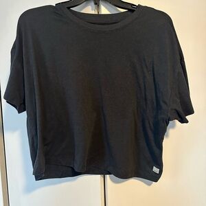 Vuori Black Short Sleeve Women's Tee